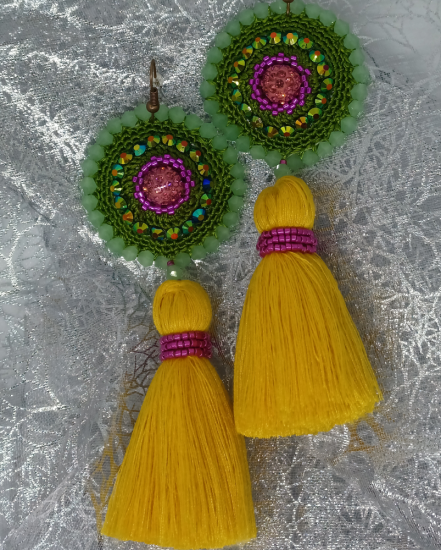 Háčkované dizajnové náušnice "Divoká Pluméria"